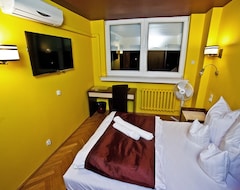 Khách sạn Bed4City (Vacsava, Ba Lan)