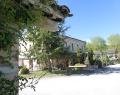 Otel Al Casolare (Corinaldo, İtalya)