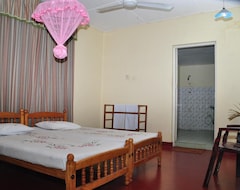 Otel Indrani Inn Tourist Rest (Anuradhapura, Sirilanka)