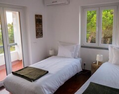 Bed & Breakfast Azen Cool House (Sintra, Portugal)