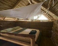 Khu cắm trại Iharana Bush Camp (Ambilobe, Madagascar)