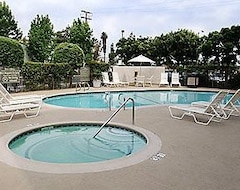 Otel Fairfield Inn & Suites Anaheim North Buena Park (Buena Park, ABD)