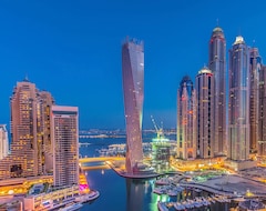 Otel Cayan Tower (Dubai, Birleşik Arap Emirlikleri)