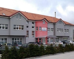 Hotel Kupres (Kupres, Bosna i Hercegovina)