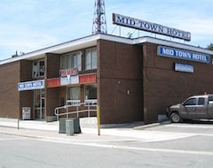 Khách sạn Mid Town (Parry Sound, Canada)