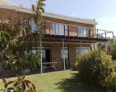 Hotel Cloudno9 (Gordons Bay, South Africa)