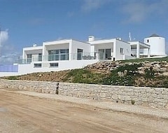 Hele huset/lejligheden Large Villa With Stunning Views Over Obidos Lagoon And Atlantic Ocean (Foz do Arelho, Portugal)