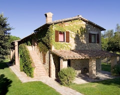 Casa rural Poggio alle Vigne (Torgiano, Ý)