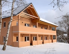 Koko talo/asunto Apartments Nad Rybniky (Horní Planá, Tsekin tasavalta)