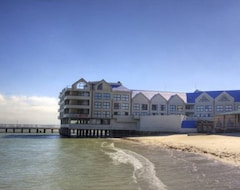 Hotel Strand Pavilion (Cape Town, South Africa)