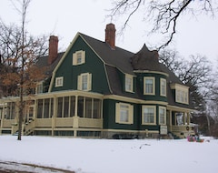 Khách sạn Oakenwald Terrace (Chatfield, Hoa Kỳ)
