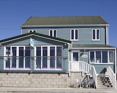 The Waterfront Boutique Hotel (Stanley, Falkland Islands)