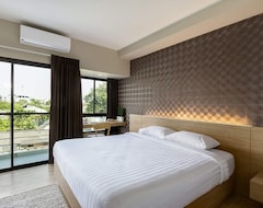 Hotel At S115 Residence (Samut Prakan, Tajland)
