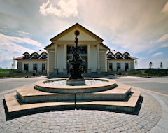 Otel Pałac w Konarach (Stopnica, Polonya)