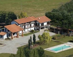 Nhà trọ Fano's Farm (Suno, Ý)