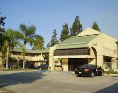Motelli Claremont Lodge (Claremont, Amerikan Yhdysvallat)
