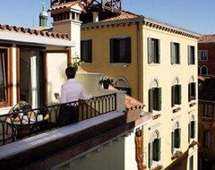 Khách sạn Hotel Carlton Capri (Venice, Ý)