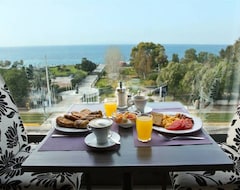 Hotel Galaxy (Alimos, Greece)