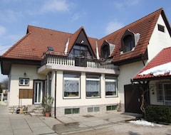 Pansion Revesz Guesthouse (Harkanj, Mađarska)