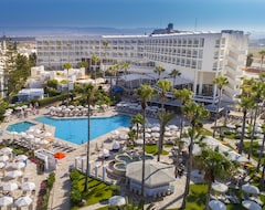فندق Leonardo Plaza Cypria Maris Beach  & Spa (بافوس, قبرص)