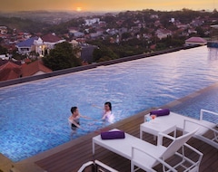 Grand Edge Hotel Semarang - Chse Certified (Semarang, Endonezya)