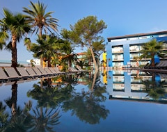 Hotel Occidental Menorca (Punta Prima, España)
