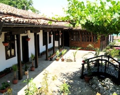 Khách sạn Cheshmata (Krichim, Bun-ga-ri)