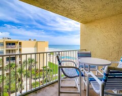 Hotel Ocean View 5th Floor Castle Reef Condo ~ Overlooking Pool And Beach (New Smyrna Beach, USA)