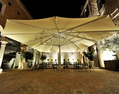 Maxxim Hotel (Ferrara, Italy)
