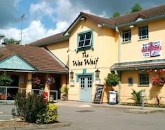 Khách sạn Wee Waif By Greene King Inns (Charvil, Vương quốc Anh)