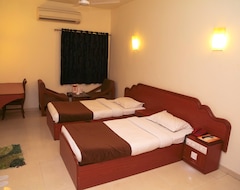 Khách sạn Hotel Golden Plaza (Ahmedabad, Ấn Độ)