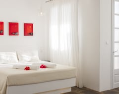 Scorpios Hotel & Suites (Kalami, Greece)