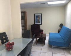 Cijela kuća/apartman Modern Home In Burbank (Burbank, Sjedinjene Američke Države)