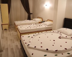 Dostlar Hotel (Mersin, Turkey)
