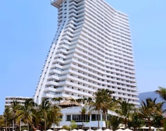 HS HOTSSON Hotel Acapulco (Acapulco, Mexico)