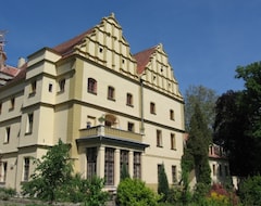 Pansiyon Na Zamku (Żukowice, Polonya)