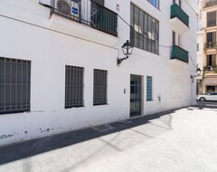 Entire House / Apartment Suncity Flat Gigantes (Málaga, Spain)