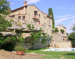 Hele huset/lejligheden En oase af fred og ro i hjertet af Crete Senesi (Asciano, Italien)