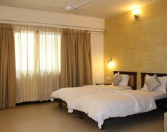 Khách sạn OYO 345 Hotel Red Mount Aquilla (Bengaluru, Ấn Độ)