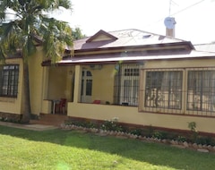 Otel Maple'S Guest House (Pretoria, Güney Afrika)