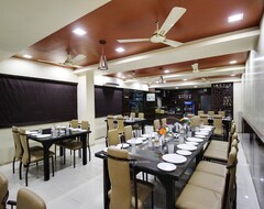 Hotel Daksh And Restaurant (Somnath, India)