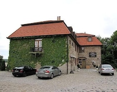 Otel Kis Helikon (Hévíz, Macaristan)
