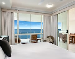 Hotel Bellevue At Trinity Beach (Cairns, Australia)