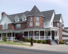 Khách sạn Carriage House Inn (Branson, Hoa Kỳ)