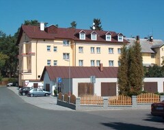 Hotelli HOTEL JITYENKA (Konstantinovy Lázne, Tsekin tasavalta)