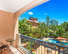 Khách sạn Bella Mare Beachside Apartments (Coolangatta, Úc)