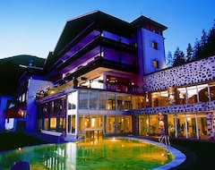 Khách sạn Romantik Hotel Post (Welschnofen - Karersee, Ý)