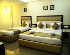 Hotel The Majestic Suites (Kolkata, India)