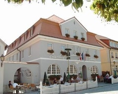 Khách sạn Hotel Gasthof Zum Storch (Schlüsselfeld, Đức)
