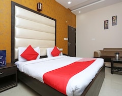 OYO 12027 Hotel Amara (Raipur, India)